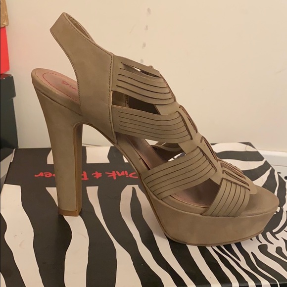 Shoes - Picture 2 of 3